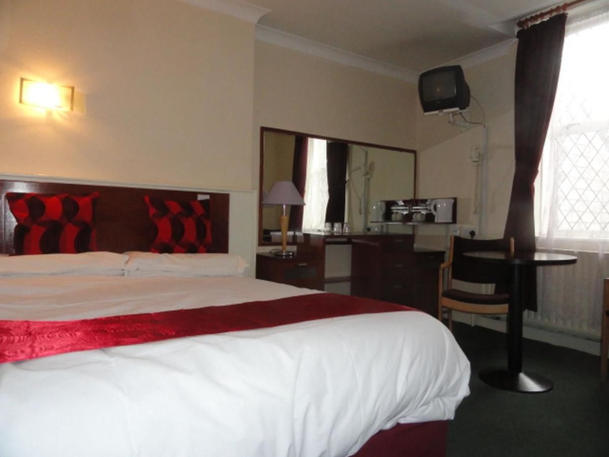 Отель Clifton Court Hotel Дублин-12