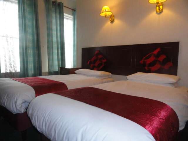 Отель Clifton Court Hotel Дублин-13